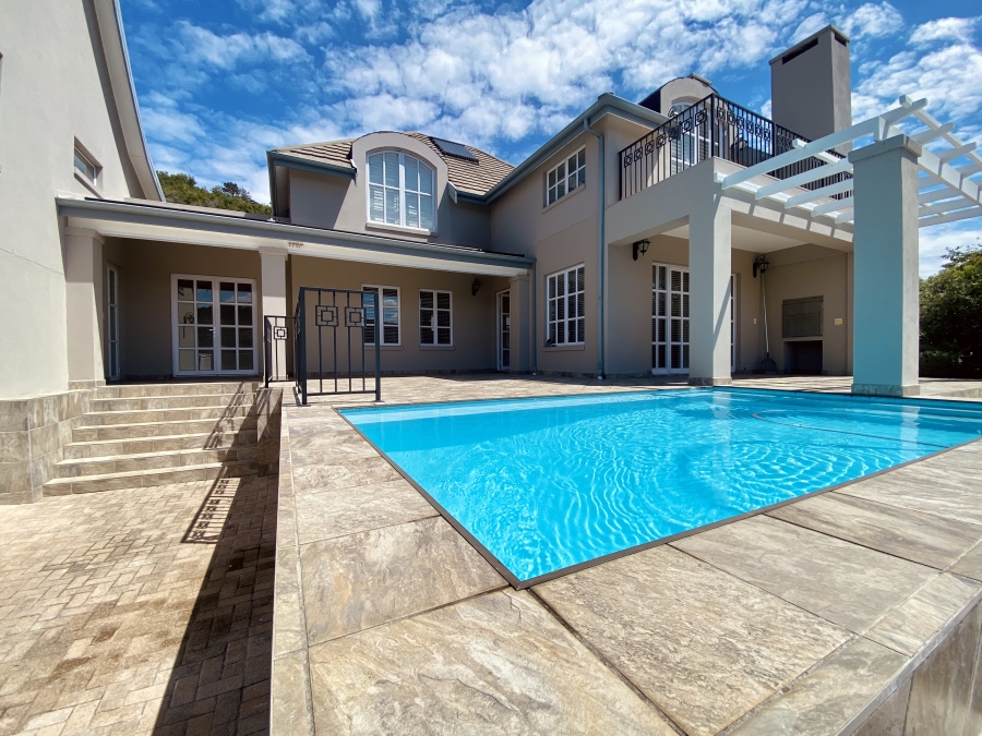 5 Bedroom Property for Sale in Sedgefield Central Western Cape